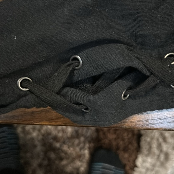 PINK Victoria's Secret Black Cropped Hoodie - Picture 4 of 7